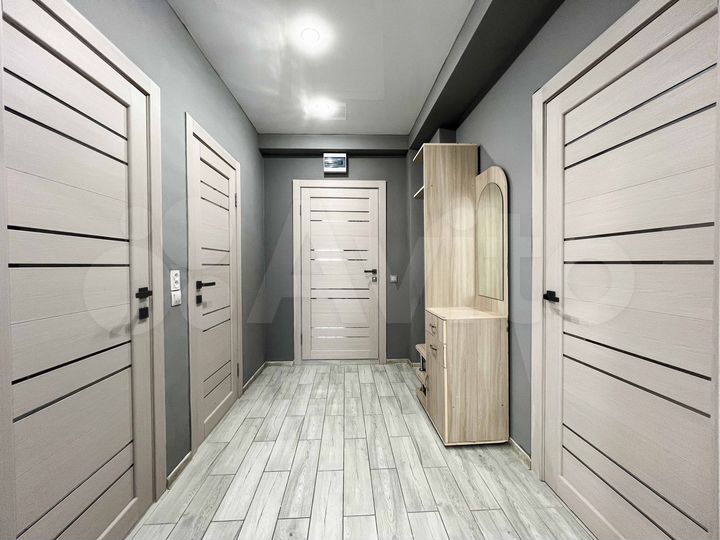 2-к. квартира, 56 м², 1/9 эт.