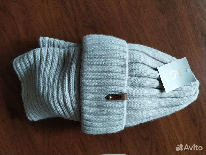 Шапка с шарфом женская