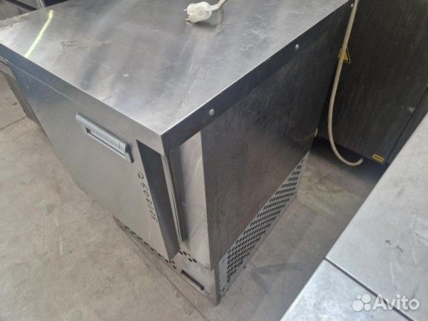 Стол холодильный однодверный