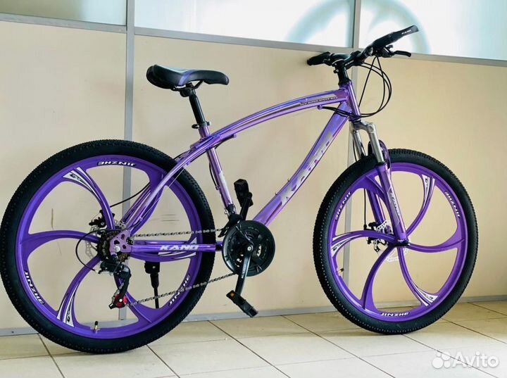 Велосипед на литых дисках