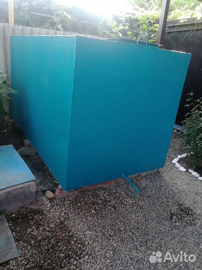 Емкость для воды металлическая бу