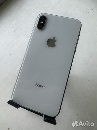iPhone X, 64 ГБ