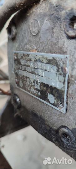 Электродвигатель с редуктором 220