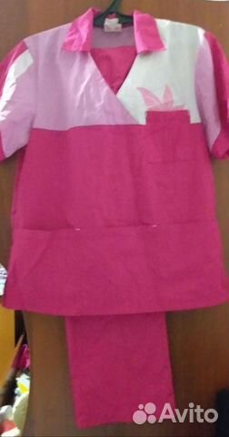 Женский медицинский костюм