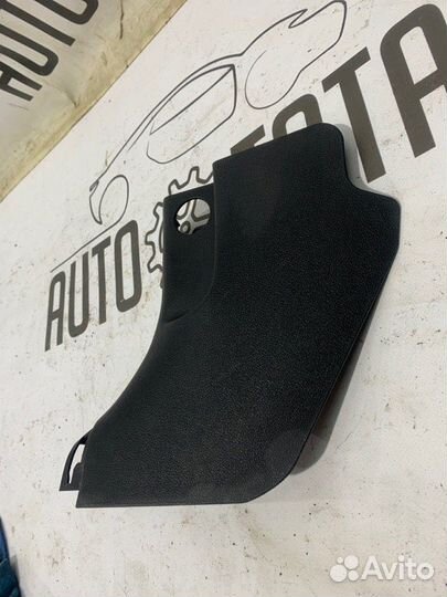 Накладка порога внутренняя передняя левая Kia Ceed