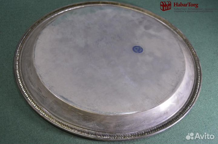 Поднос металлический, круглый. Узоры, растительный