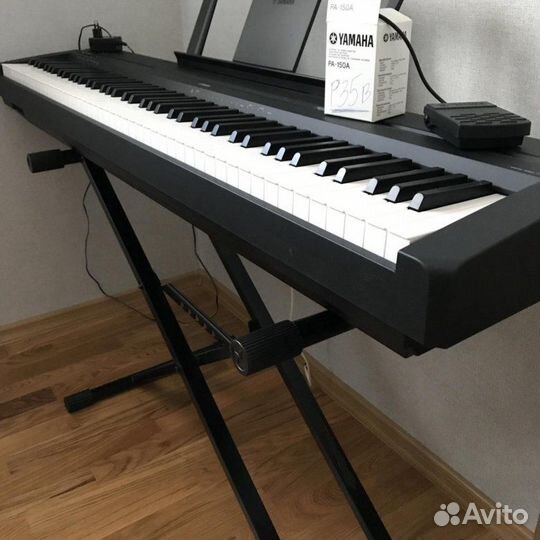Электронное пианино yamaha