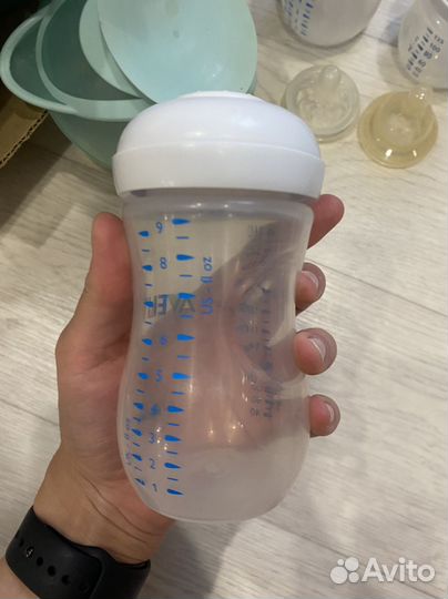 Бутылочки для кормления avent