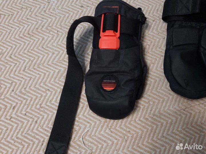 Варежки для сноуборда детские 8-9лет