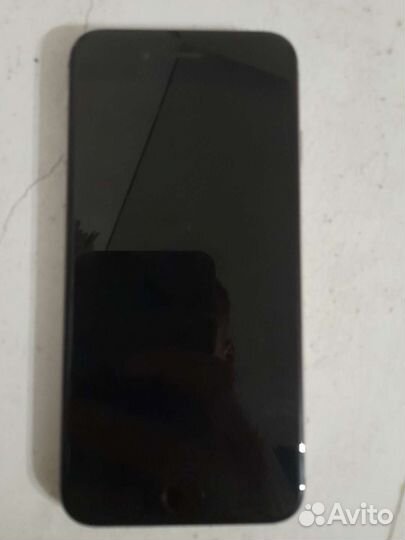 Телефон iPhone 6