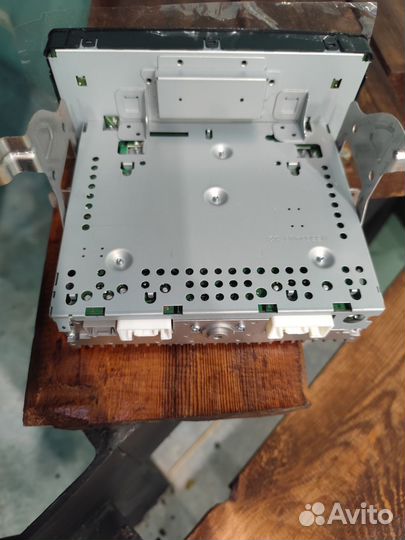 Автомагнитола на Мицубиси Оутлендер