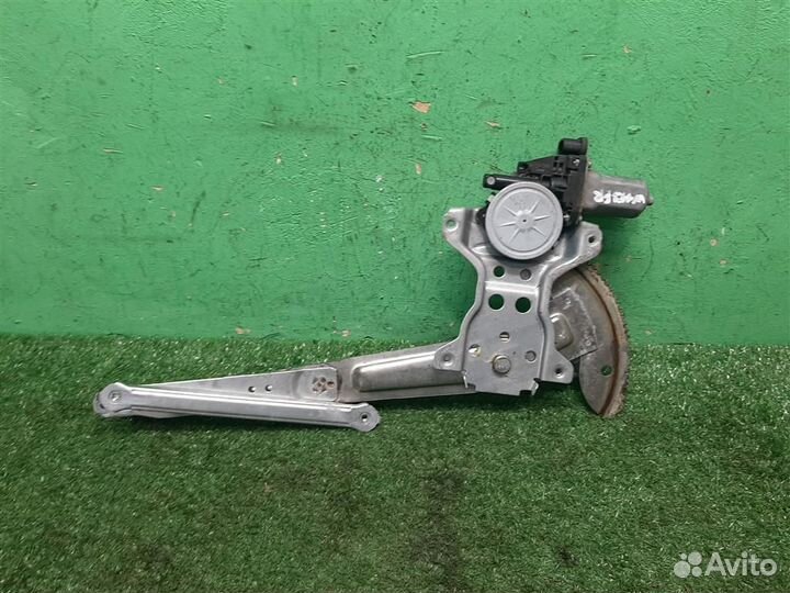 Стеклоподъемник передний правый Suzuki SX4 2007