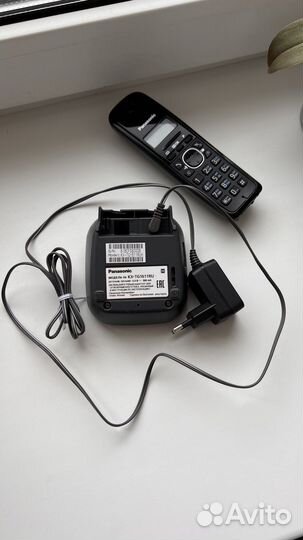 Телефон Panasonic kx-tg1611