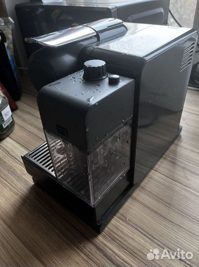 Капсульная кофемашина Delonghi nespresso в идеальн