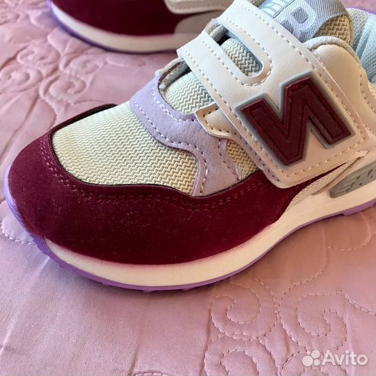 Кроссовки детские