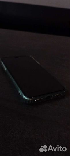 Телефон iPhone 11 64 gb