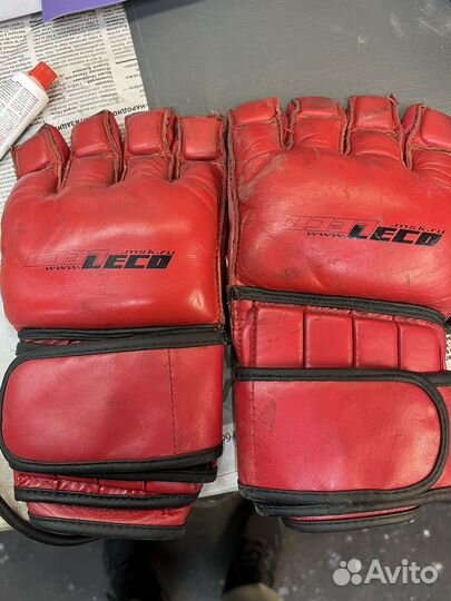 Боксерские перчатки