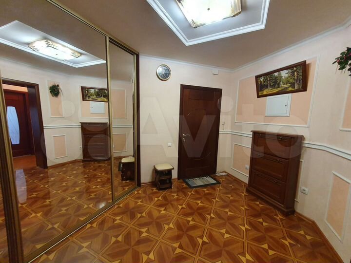 3-к. квартира, 92,8 м², 3/9 эт.