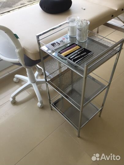 Столик тележка трёхъярусный для наращивания и лами