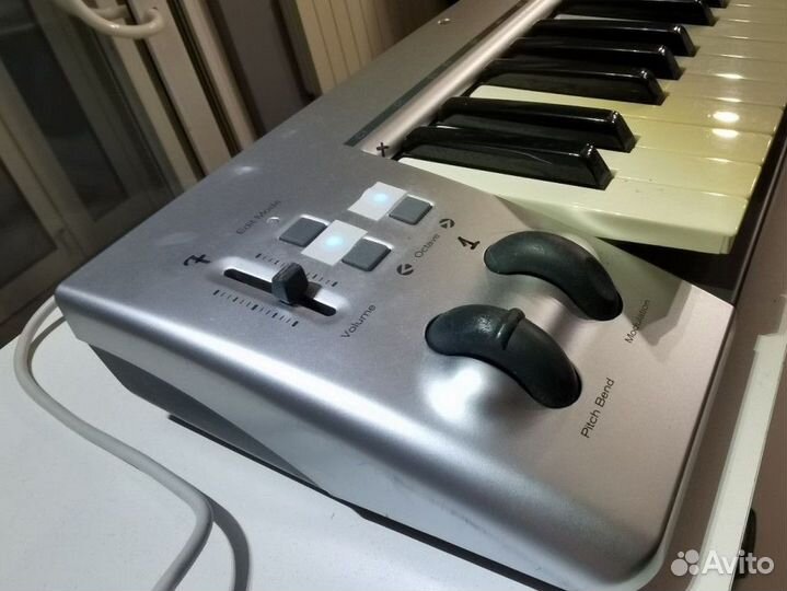 Миди Клавиатура M-Audio Keystation 49Es