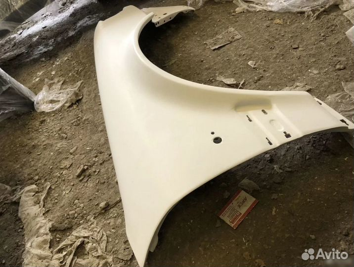 Передние крылья стеклопластиковые audi S6 C4