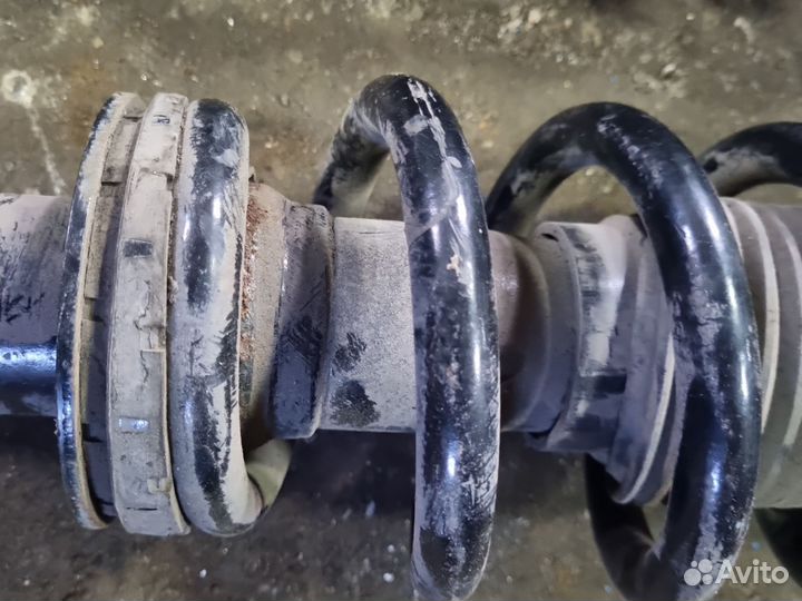 Передние стойки BMW X5 F15