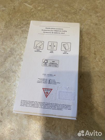 Чехол на iPhone 14 Guess