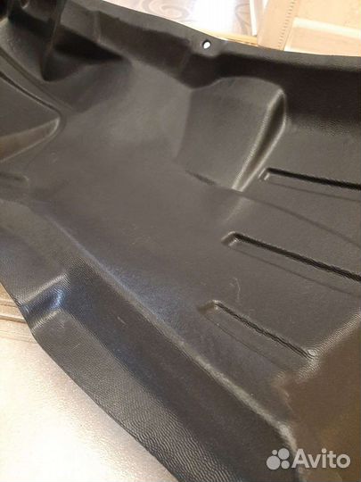 Подкрыльник королла180 передний правый