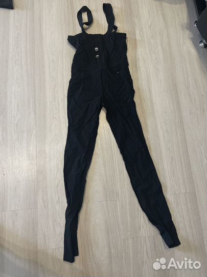 Черный комбинезон 42