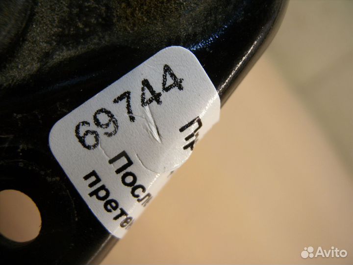 Фиксатор замка капота Mercedes W213 W257 C257 Мерс