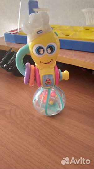 Неваляшка, юла, кот и повар