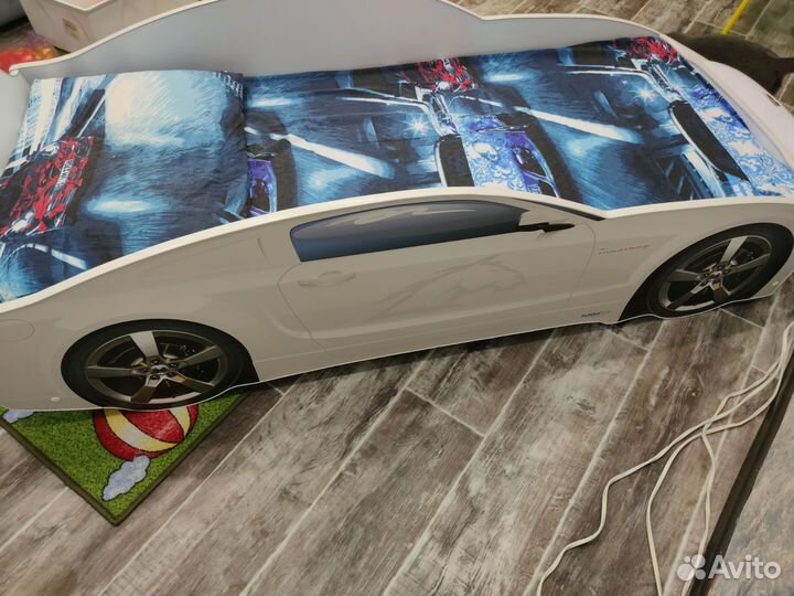 Детская кровать машинка с матрасом