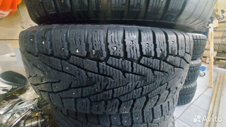 Nokian Tyres Hakkapeliitta 7 SUV 225/65 R17 106T