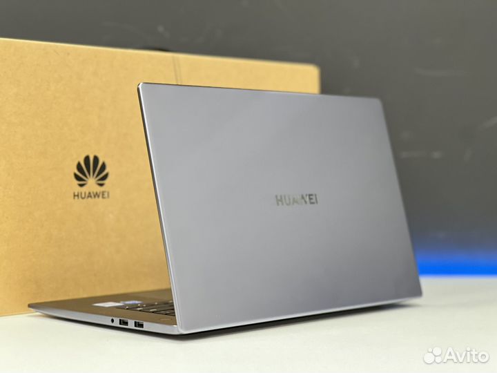 Новый Huawei 15.6 IPS Core i3 12th Металл