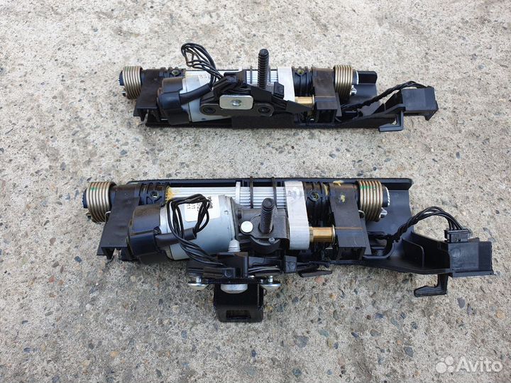 Привод складывания подголовника для Mercedes W221