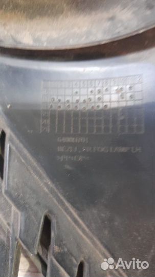 Накладка птф левая Mitsubishi Outlander С 2015 По