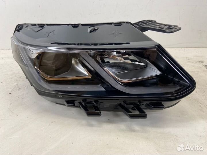 Фара правая Geely Coolray SX4 2018