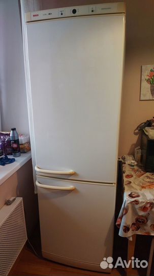 Продам холодильник Bosch KGV3605 б/у