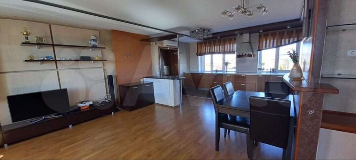 3-к. квартира, 120 м², 3/5 эт.