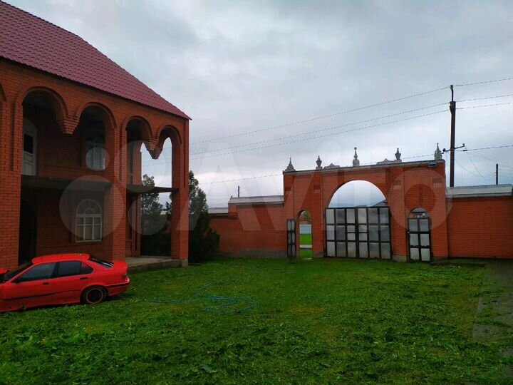 Дом 500 м² на участке 24 сот.