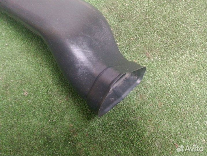 Воздуховод отопителя передний правый Renault Logan