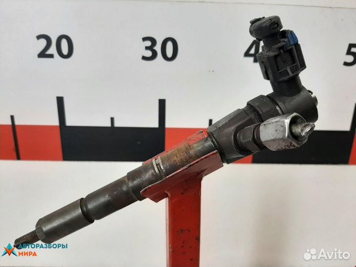 Форсунка Opel Vectra C рест. 2007 55198218