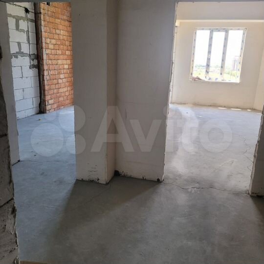 2-к. квартира, 77 м², 4/9 эт.