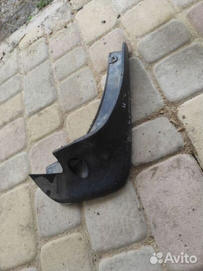 Брызговик Nissan Qashqai J10