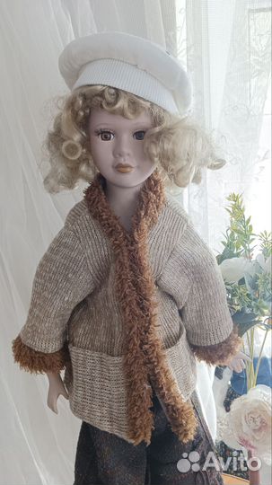 Кукла 55см фарфоровая