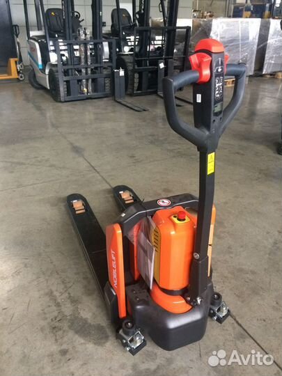 Транспортировщик паллет