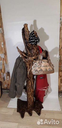 Вешалка напольная деревянная