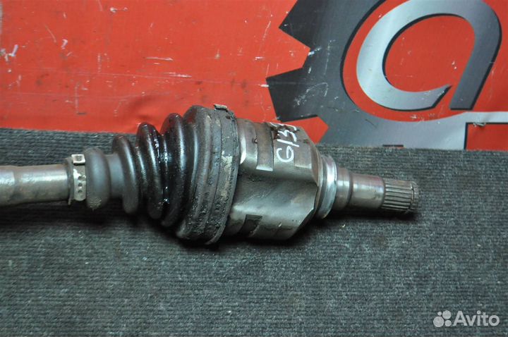 Привод передний правый toyota corolla ZZE121