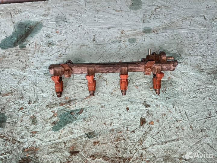 Форсунка Mitsubishi Space Star 4g18 Топливная рамп