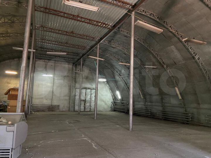 Склад, 665 м²